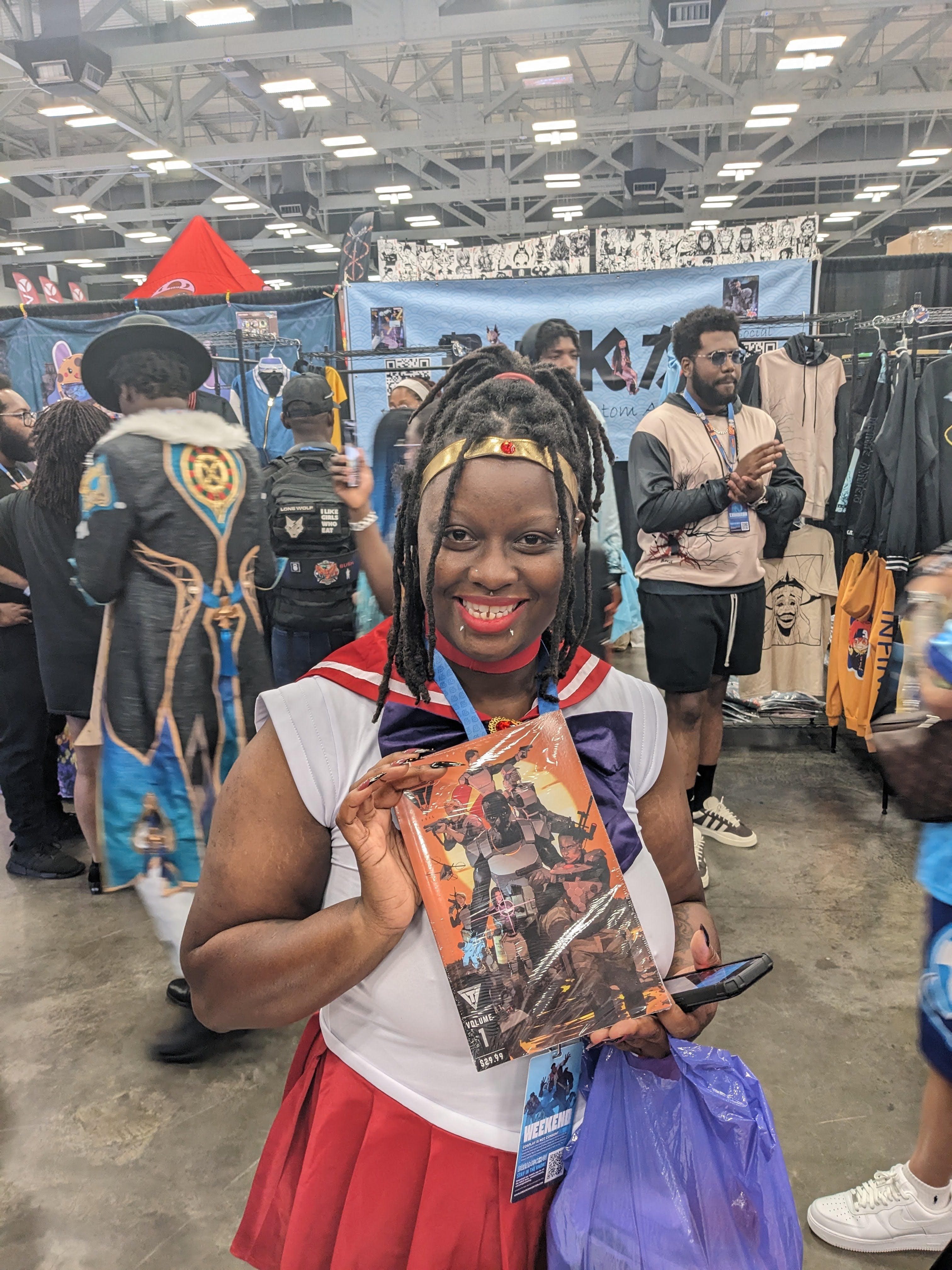 Sailor Mars cosplayer holding Terminus Veil Vol 1